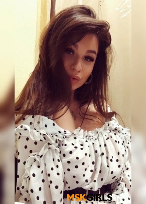 Аника Аника