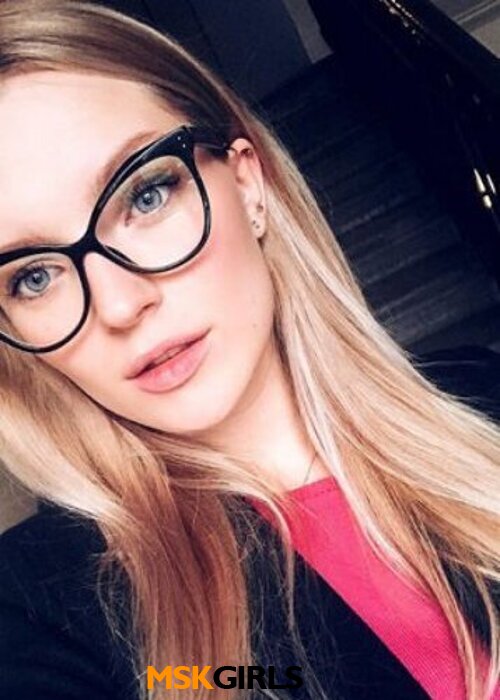 Елена Елена
